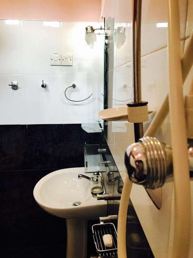 Camellia Hotel Ambalantota Eksteriør billede